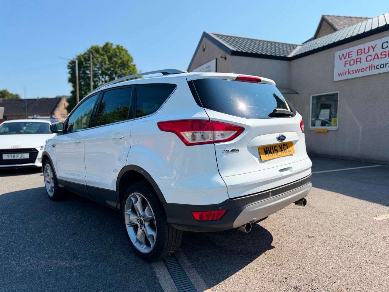 A 2015 FORD KUGA 2.0 TDCi Titanium SUV 5dr Diesel Manual 2WD Euro 6*V/GOOD FSH 10 STAMPS* *F A 2015 FORD KUGA 2.0 TDCi Titanium SUV 5dr Diesel Manual 2WD Euro 6*V/GOOD FSH 10 STAMPS* *F