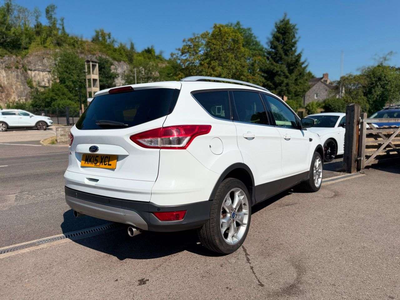 A 2015 FORD KUGA 2.0 TDCi Titanium SUV 5dr Diesel Manual 2WD Euro 6*V/GOOD FSH 10 STAMPS* *F A 2015 FORD KUGA 2.0 TDCi Titanium SUV 5dr Diesel Manual 2WD Euro 6*V/GOOD FSH 10 STAMPS* *F