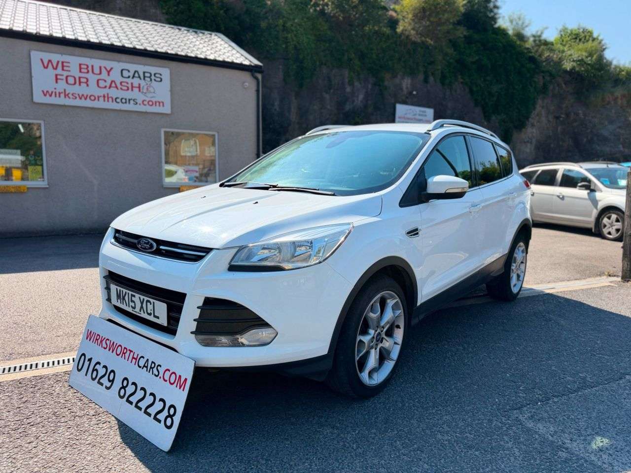 A 2015 FORD KUGA 2.0 TDCi Titanium SUV 5dr Diesel Manual 2WD Euro 6*V/GOOD FSH 10 STAMPS* *F A 2015 FORD KUGA 2.0 TDCi Titanium SUV 5dr Diesel Manual 2WD Euro 6*V/GOOD FSH 10 STAMPS* *F