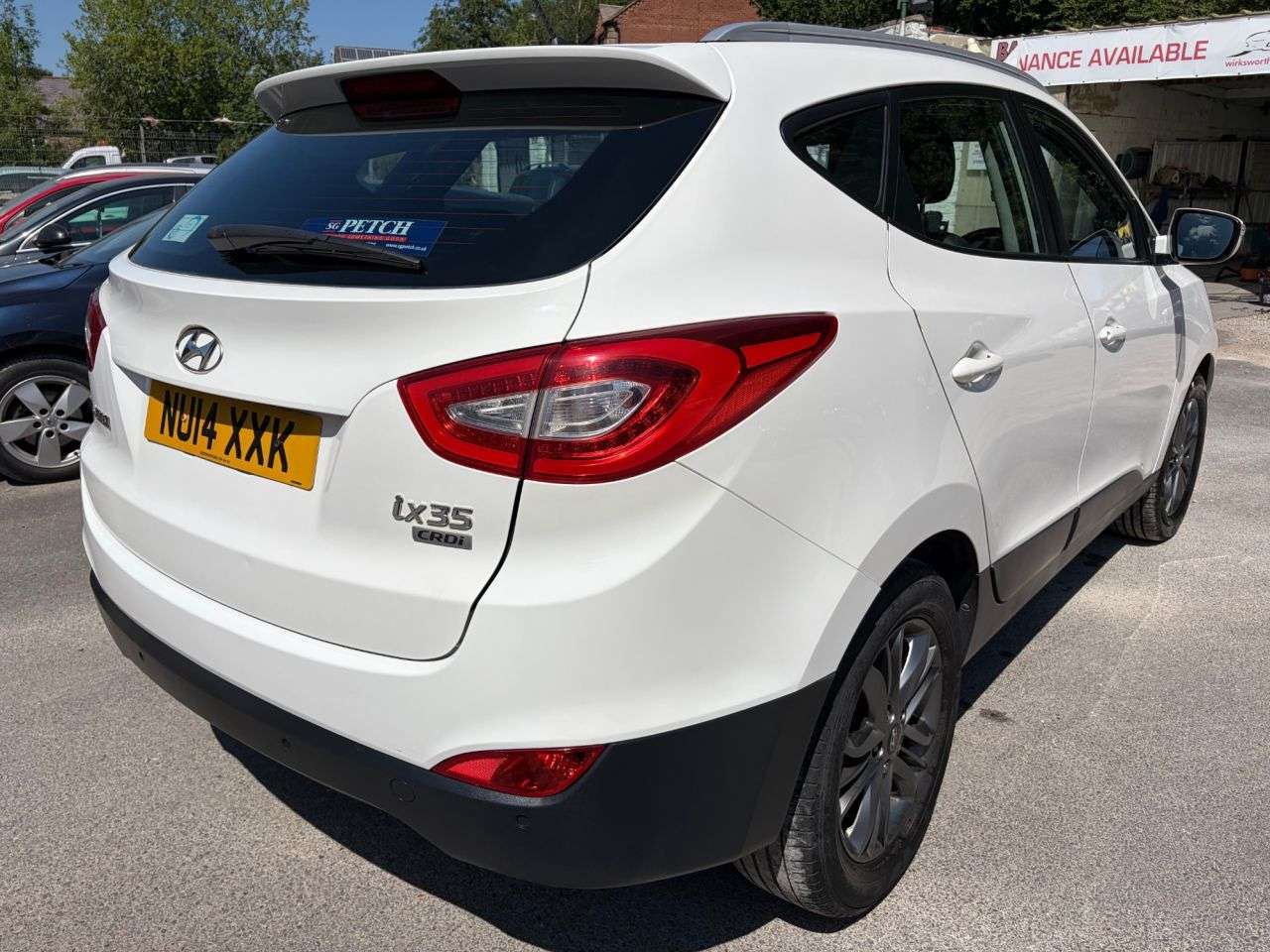 A 2014 HYUNDAI IX35 1.7 CRDi SE SUV 5dr Diesel Manual Euro 5 **12 SERVICE STAMPS, LAST OWNER 4 A 2014 HYUNDAI IX35 1.7 CRDi SE SUV 5dr Diesel Manual Euro 5 **12 SERVICE STAMPS, LAST OWNER 4