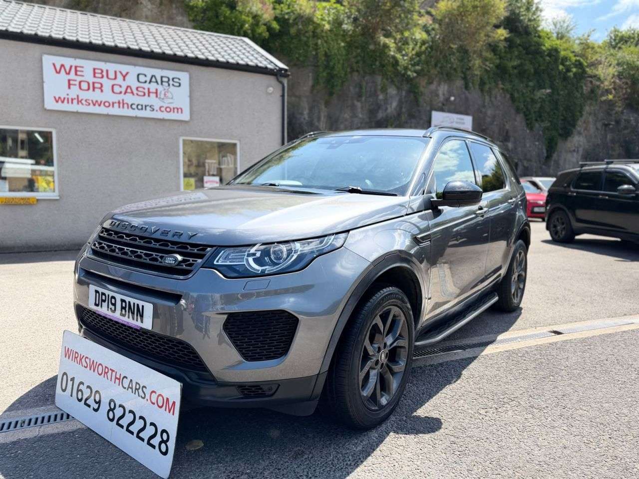 A 2019 LAND ROVER DISCOVERY SPORT TD4 LANDMARK A 2019 LAND ROVER DISCOVERY SPORT TD4 LANDMARK