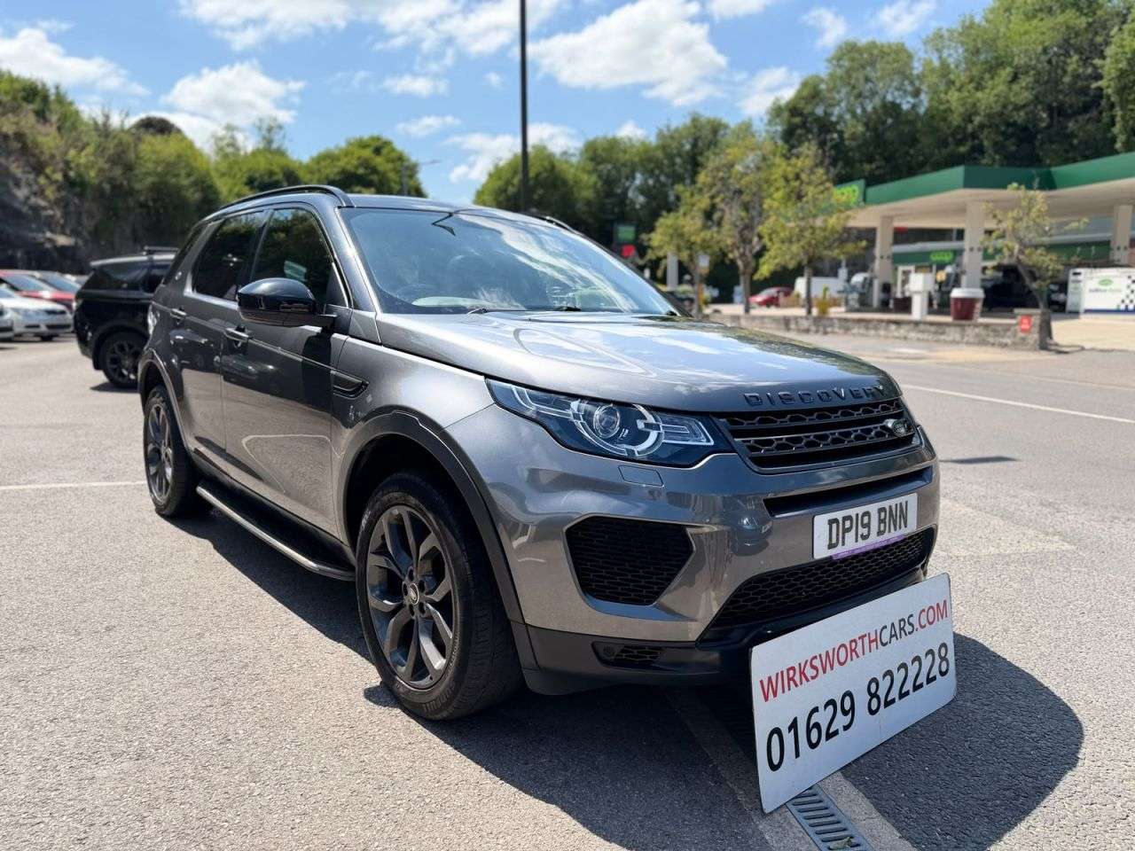 A 2019 LAND ROVER DISCOVERY SPORT TD4 LANDMARK A 2019 LAND ROVER DISCOVERY SPORT TD4 LANDMARK