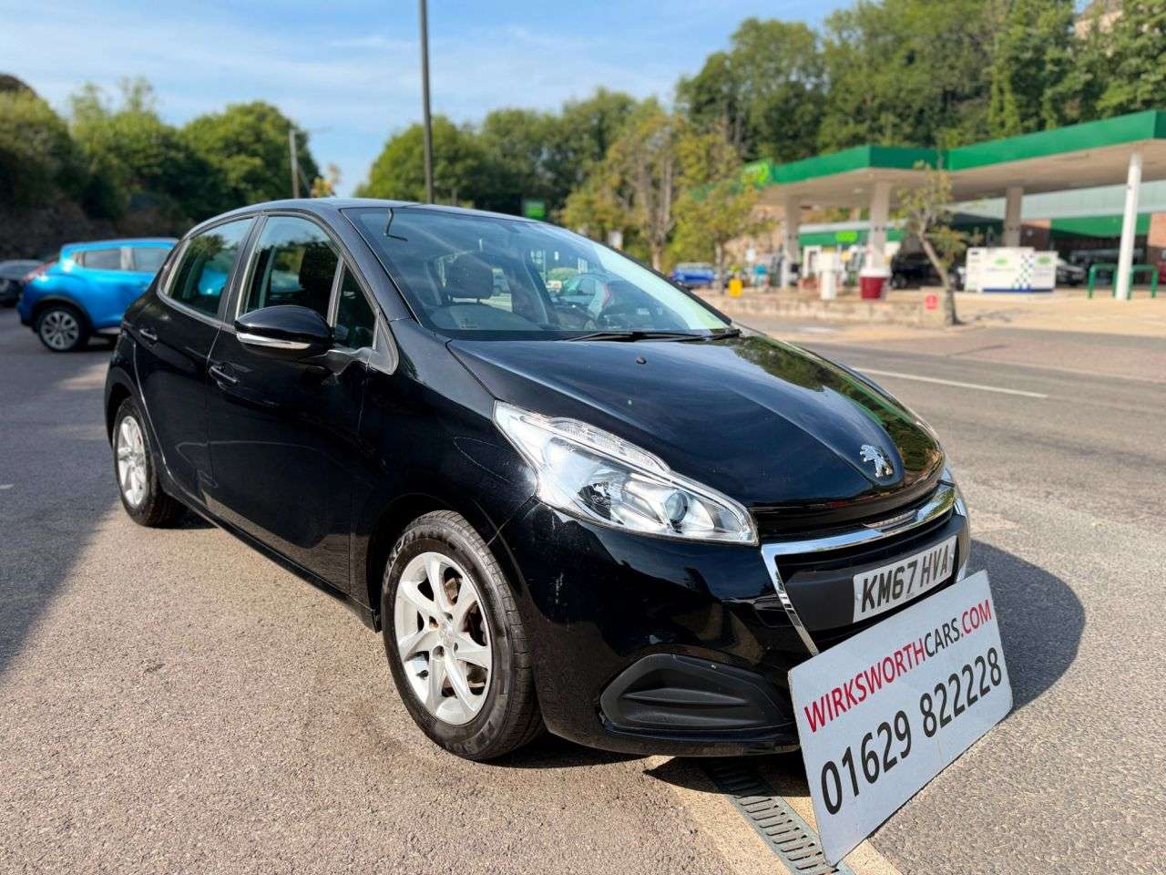 A 2017 PEUGEOT 208 1.6 BlueHDi Active 5dr Hatch Diesel Manual Euro 6*FSH*LADY OWNED 4yrs* *FSH A 2017 PEUGEOT 208 1.6 BlueHDi Active 5dr Hatch Diesel Manual Euro 6*FSH*LADY OWNED 4yrs* *FSH