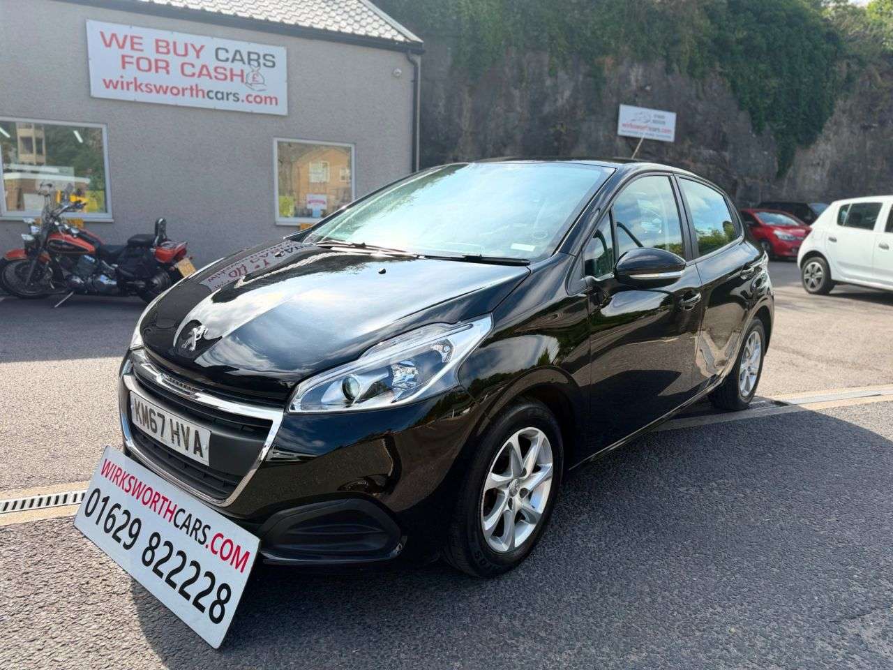 A 2017 PEUGEOT 208 1.6 BlueHDi Active 5dr Hatch Diesel Manual Euro 6*FSH*LADY OWNED 4yrs* *FSH A 2017 PEUGEOT 208 1.6 BlueHDi Active 5dr Hatch Diesel Manual Euro 6*FSH*LADY OWNED 4yrs* *FSH