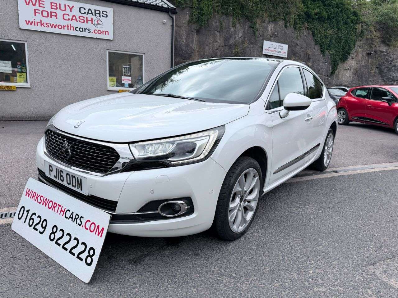 A 2016 DS AUTOMOBILES DS 4 1.6 BlueHDi Prestige 5dr Hatch Diesel Manual Euro 6*FSH 7 STAMPS*SAT NAV* * A 2016 DS AUTOMOBILES DS 4 1.6 BlueHDi Prestige 5dr Hatch Diesel Manual Euro 6*FSH 7 STAMPS*SAT NAV* *