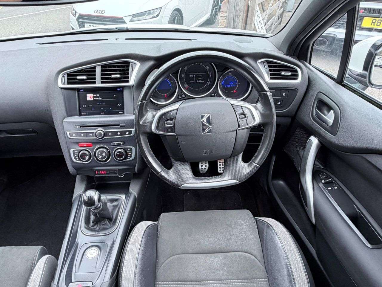 2016 DS AUTOMOBILES DS 4 2016 DS AUTOMOBILES DS 4