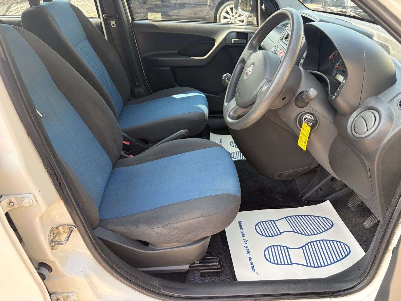 2011 FIAT PANDA 2011 FIAT PANDA