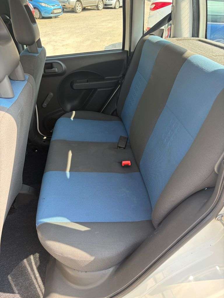 2011 FIAT PANDA 2011 FIAT PANDA