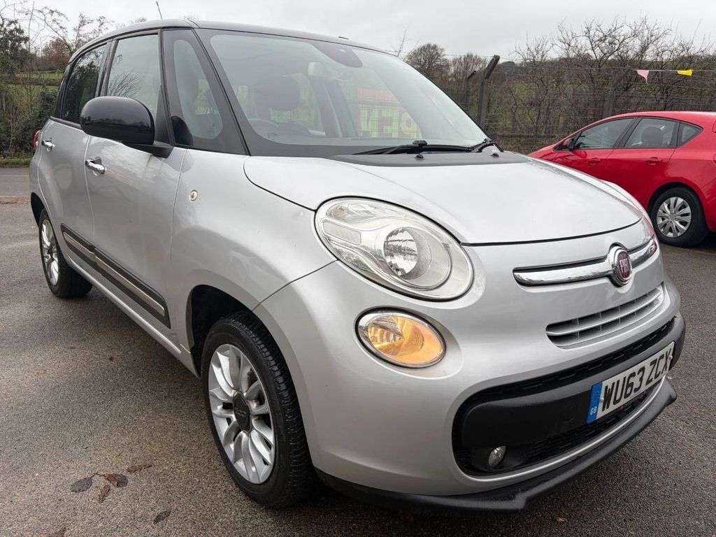 A 2013 FIAT 500L 1.3 MultiJet Lounge MPV 5dr Diesel Manual Euro 5 (s/s) (85 bhp**PANORAMIC S A 2013 FIAT 500L 1.3 MultiJet Lounge MPV 5dr Diesel Manual Euro 5 (s/s) (85 bhp**PANORAMIC S