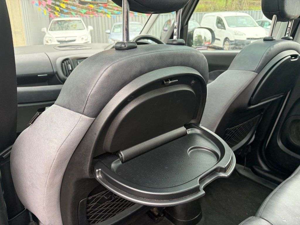 2013 FIAT 500L 2013 FIAT 500L