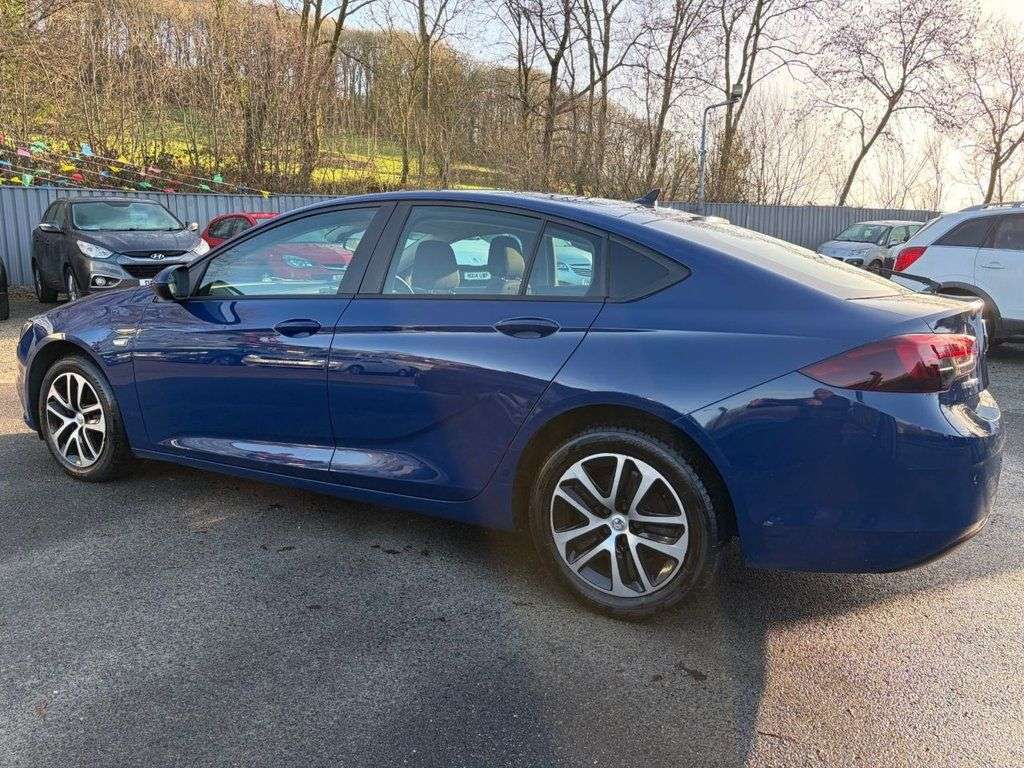 A 2019 VAUXHALL INSIGNIA 1.6 Turbo D ecoTEC Design Nav Grand Sport 5dr Diesel Manual Euro 6*) SAT NA A 2019 VAUXHALL INSIGNIA 1.6 Turbo D ecoTEC Design Nav Grand Sport 5dr Diesel Manual Euro 6*) SAT NA