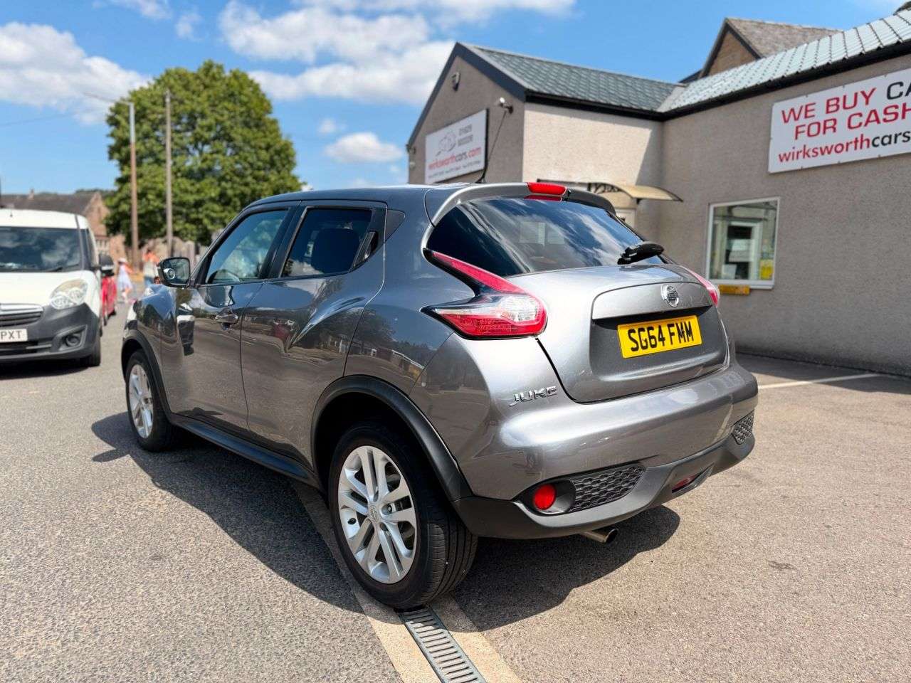 A 2014 NISSAN JUKE 1.2 DIG-T Acenta Premium 5dr Petrol Manual Euro 5*FSH+NEW TIMING CHAIN* *FS A 2014 NISSAN JUKE 1.2 DIG-T Acenta Premium 5dr Petrol Manual Euro 5*FSH+NEW TIMING CHAIN* *FS