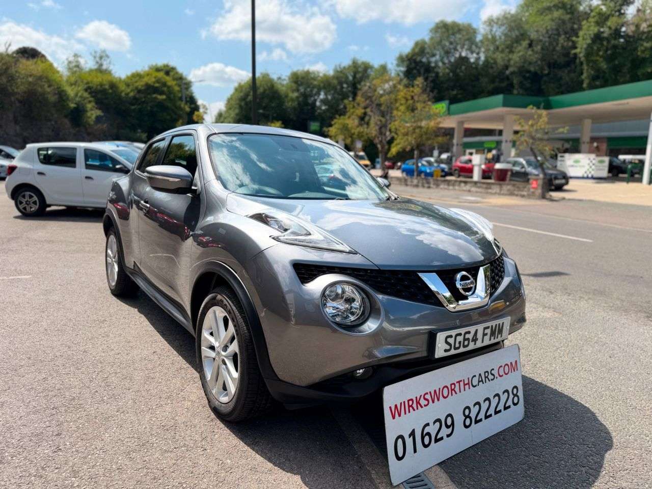 A 2014 NISSAN JUKE 1.2 DIG-T Acenta Premium 5dr Petrol Manual Euro 5*FSH+NEW TIMING CHAIN* *FS A 2014 NISSAN JUKE 1.2 DIG-T Acenta Premium 5dr Petrol Manual Euro 5*FSH+NEW TIMING CHAIN* *FS