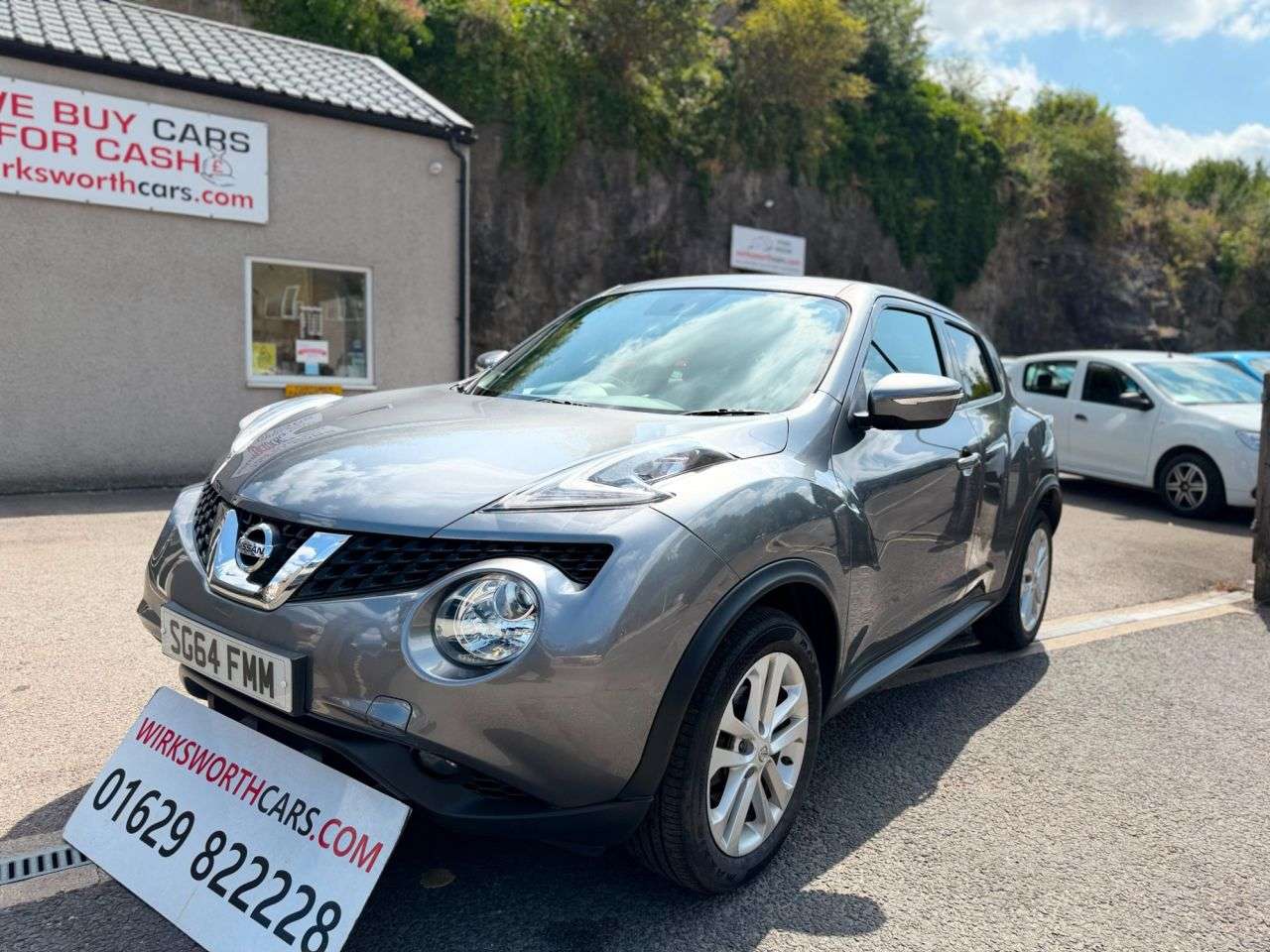 A 2014 NISSAN JUKE 1.2 DIG-T Acenta Premium 5dr Petrol Manual Euro 5*FSH+NEW TIMING CHAIN* *FS A 2014 NISSAN JUKE 1.2 DIG-T Acenta Premium 5dr Petrol Manual Euro 5*FSH+NEW TIMING CHAIN* *FS