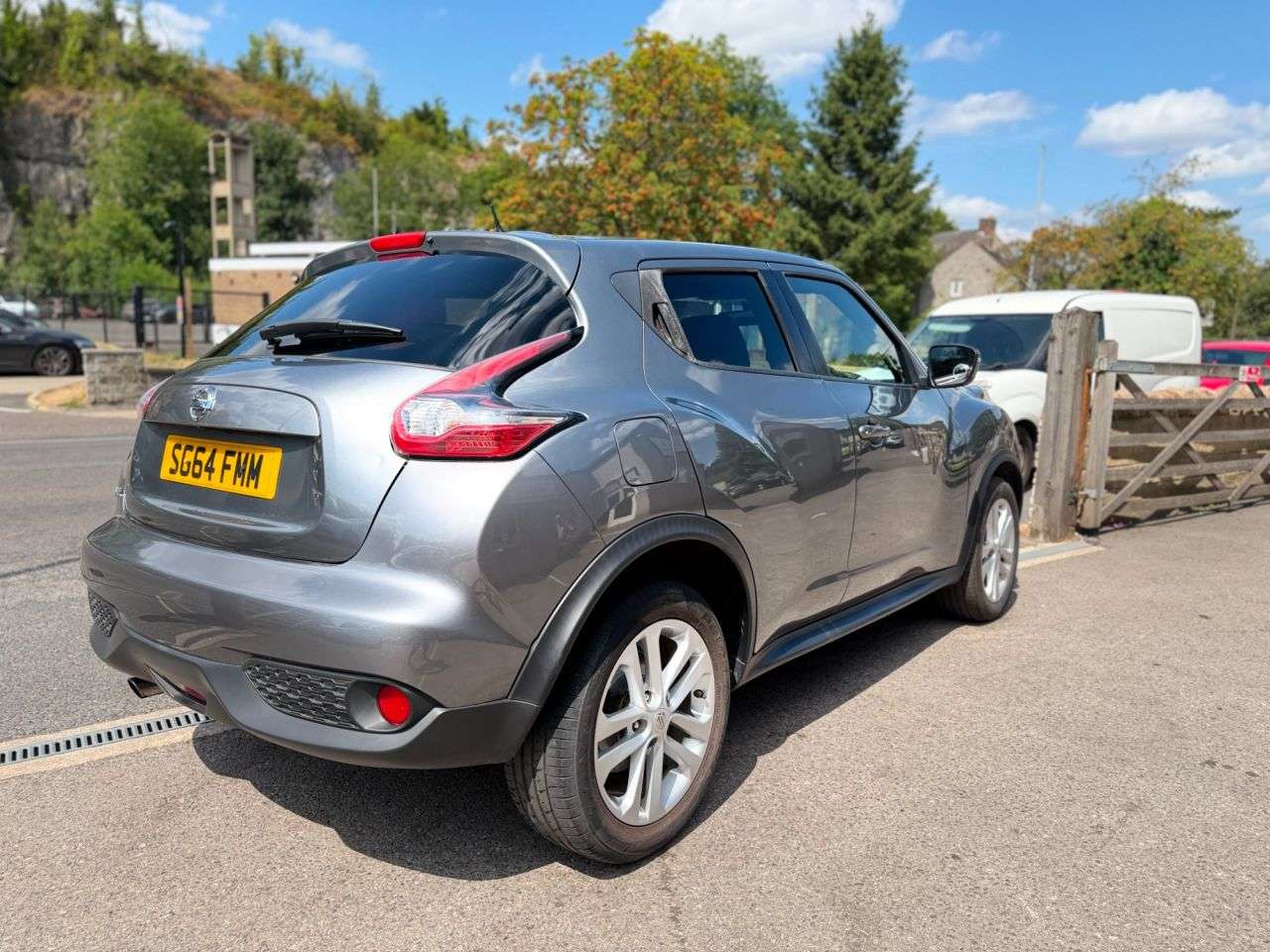A 2014 NISSAN JUKE 1.2 DIG-T Acenta Premium 5dr Petrol Manual Euro 5*FSH+NEW TIMING CHAIN* *FS A 2014 NISSAN JUKE 1.2 DIG-T Acenta Premium 5dr Petrol Manual Euro 5*FSH+NEW TIMING CHAIN* *FS