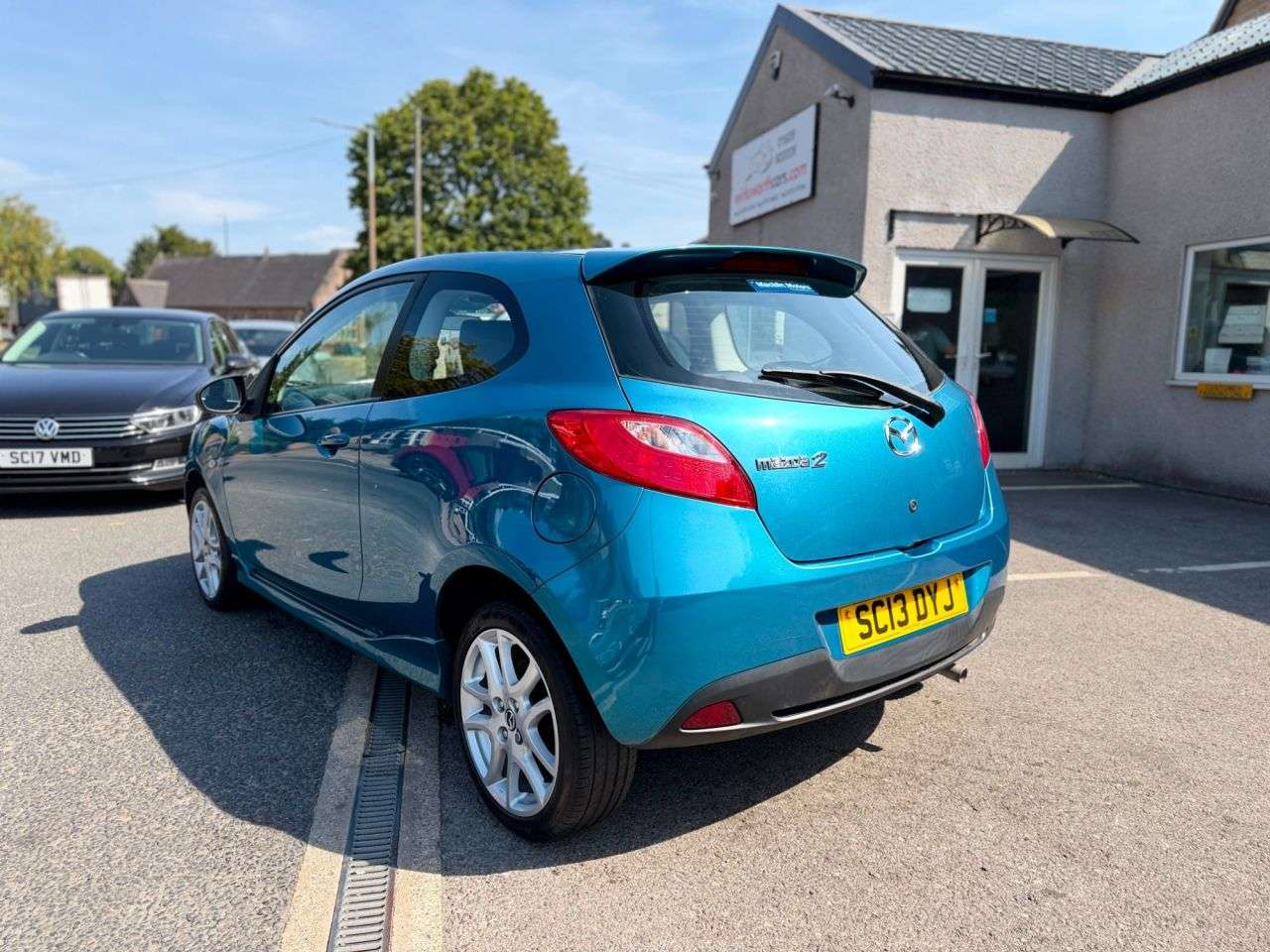 A 2013 MAZDA MAZDA2 1.3 Tamura Hatchback 3dr Petrol Manual Euro 5*£35 R/TAX*5 x MD SERVICES* *£ A 2013 MAZDA MAZDA2 1.3 Tamura Hatchback 3dr Petrol Manual Euro 5*£35 R/TAX*5 x MD SERVICES* *£