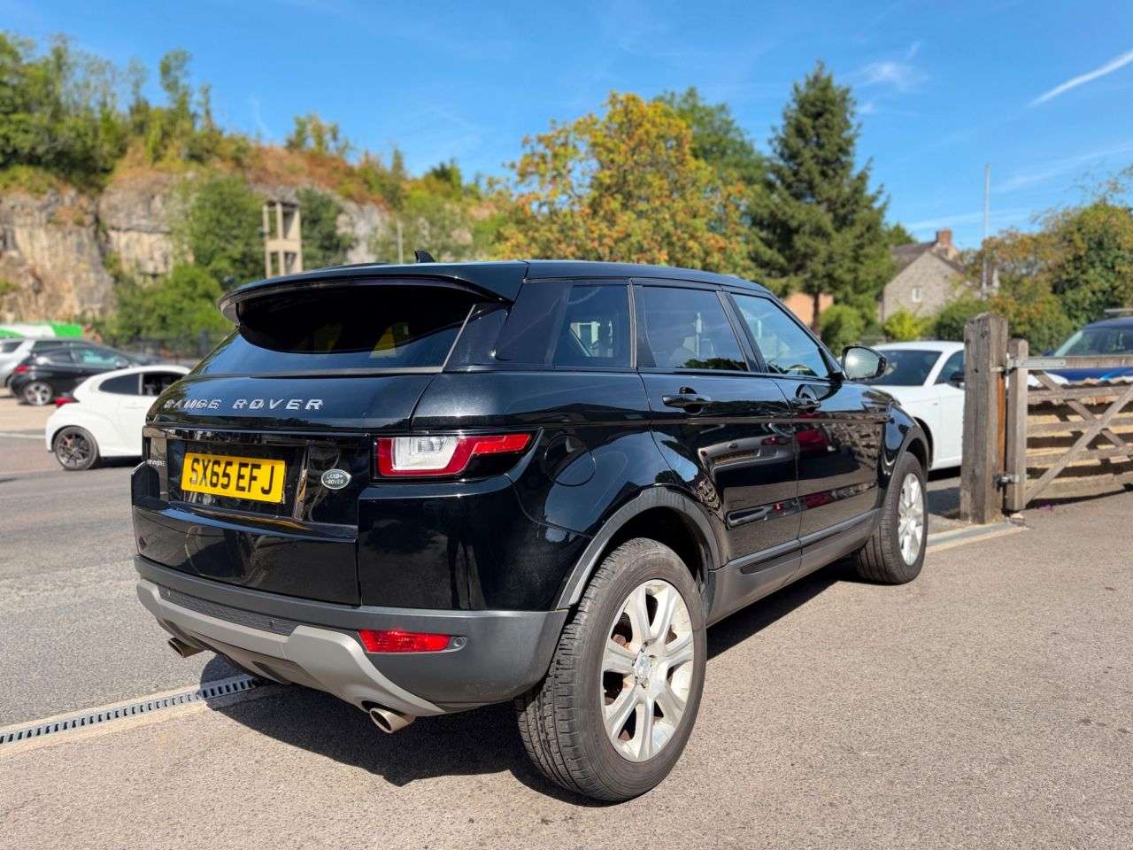 A 2015 LAND ROVER RANGE ROVER EVOQUE 2.0 TD4 SE Tech SUV 5dr Diesel Auto 4WD Euro 6** FULL LAND/ROVER HISTORY, S A 2015 LAND ROVER RANGE ROVER EVOQUE 2.0 TD4 SE Tech SUV 5dr Diesel Auto 4WD Euro 6** FULL LAND/ROVER HISTORY, S