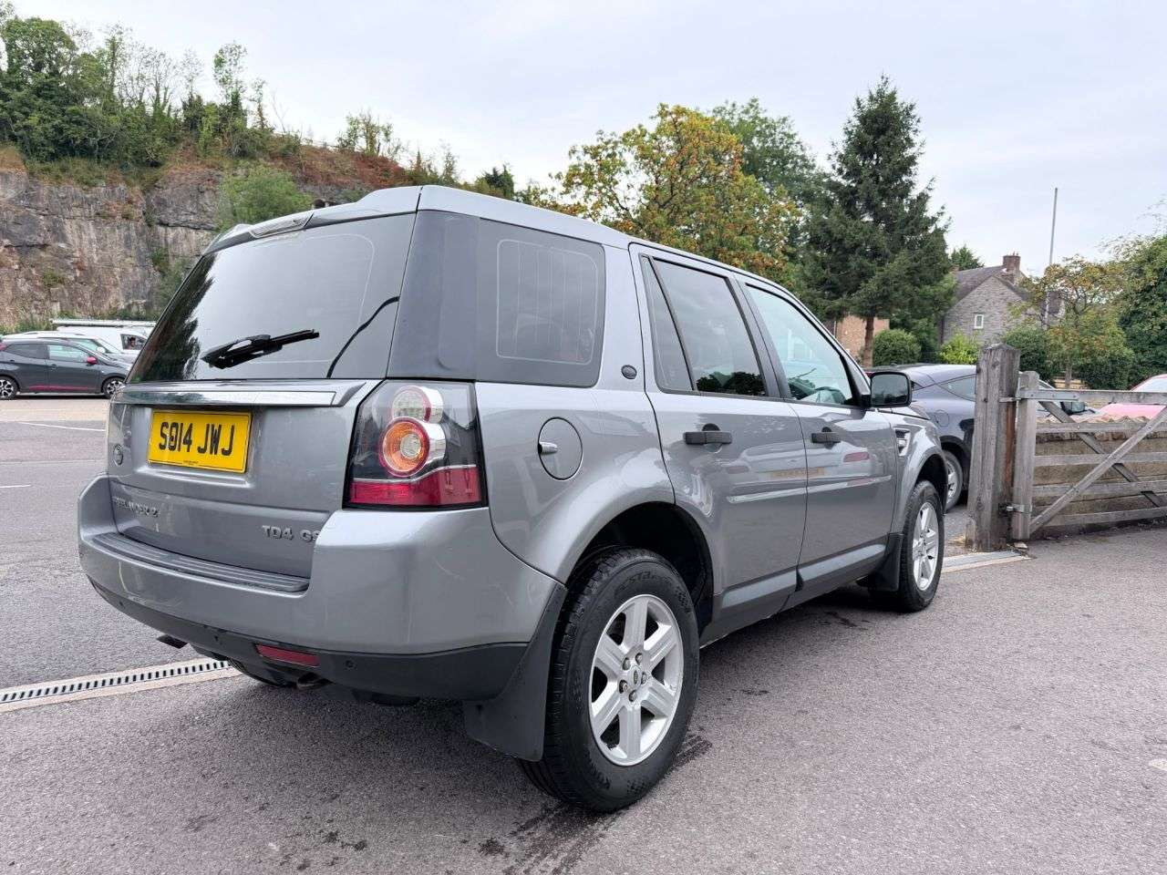A 2014 LAND ROVER FREELANDER 2 2.2 TD4 GS SUV 5dr Diesel Manual 4WD Euro 5*FSH 9 STAMPS*NEW CLUTCH* *FSH 9 A 2014 LAND ROVER FREELANDER 2 2.2 TD4 GS SUV 5dr Diesel Manual 4WD Euro 5*FSH 9 STAMPS*NEW CLUTCH* *FSH 9