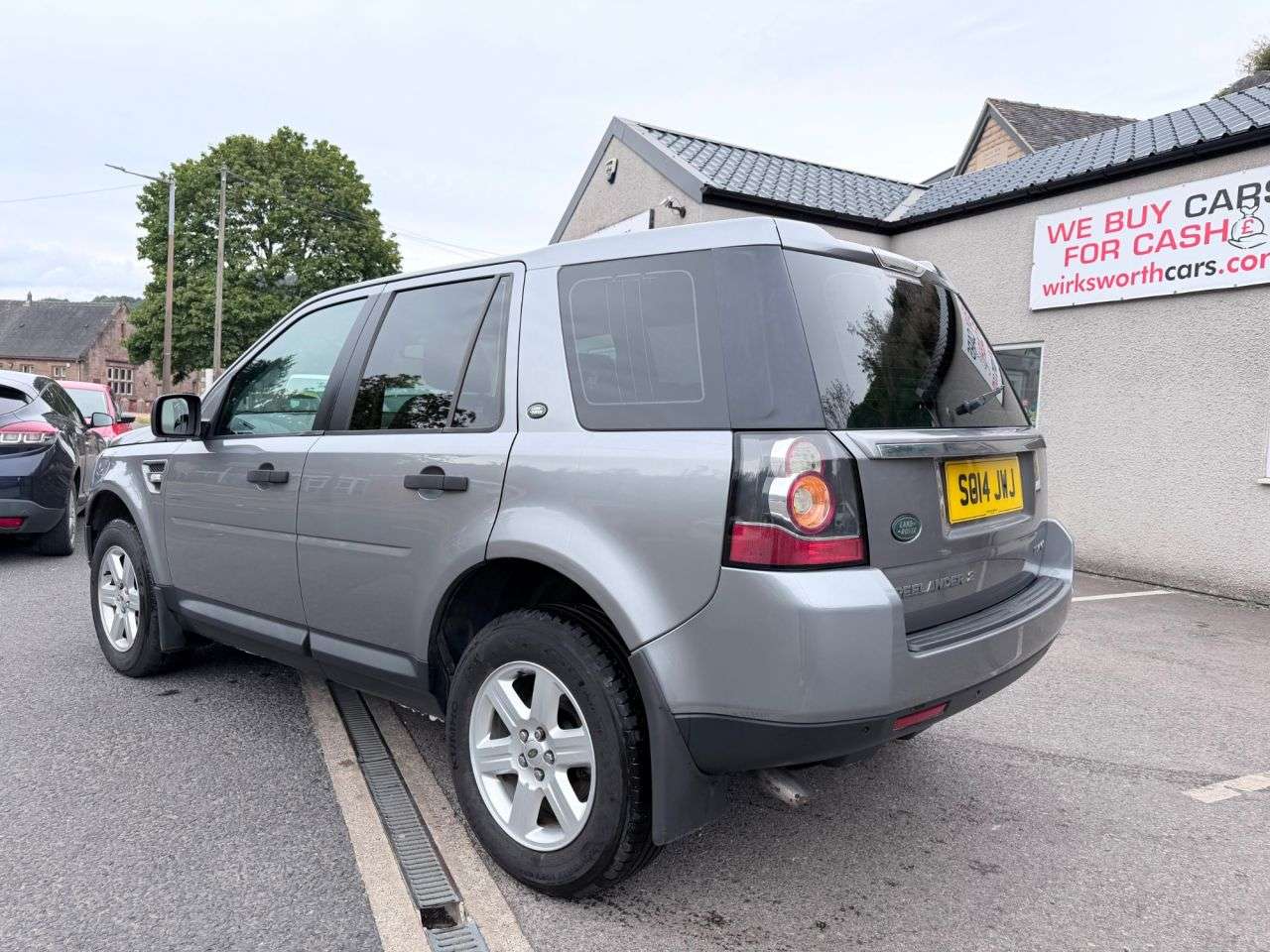 A 2014 LAND ROVER FREELANDER 2 2.2 TD4 GS SUV 5dr Diesel Manual 4WD Euro 5*FSH 9 STAMPS*NEW CLUTCH* *FSH 9 A 2014 LAND ROVER FREELANDER 2 2.2 TD4 GS SUV 5dr Diesel Manual 4WD Euro 5*FSH 9 STAMPS*NEW CLUTCH* *FSH 9