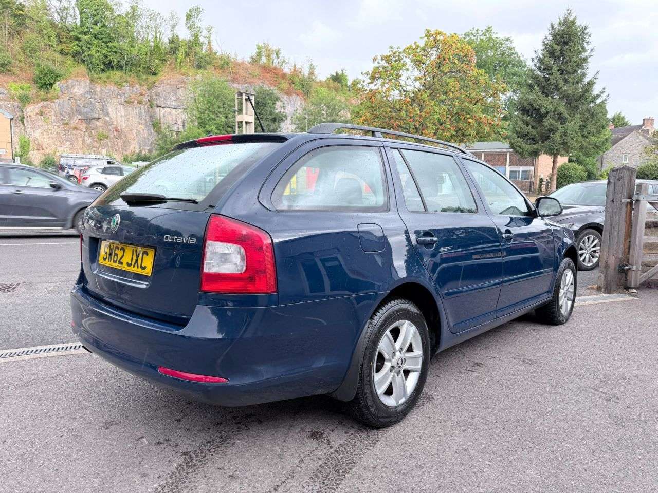 A 2013 SKODA OCTAVIA 1.6 TDI Estate 5dr Diesel Manual 4WD Euro 5*FSH 12 STAMPS*CAMBELT DONE* *FS A 2013 SKODA OCTAVIA 1.6 TDI Estate 5dr Diesel Manual 4WD Euro 5*FSH 12 STAMPS*CAMBELT DONE* *FS