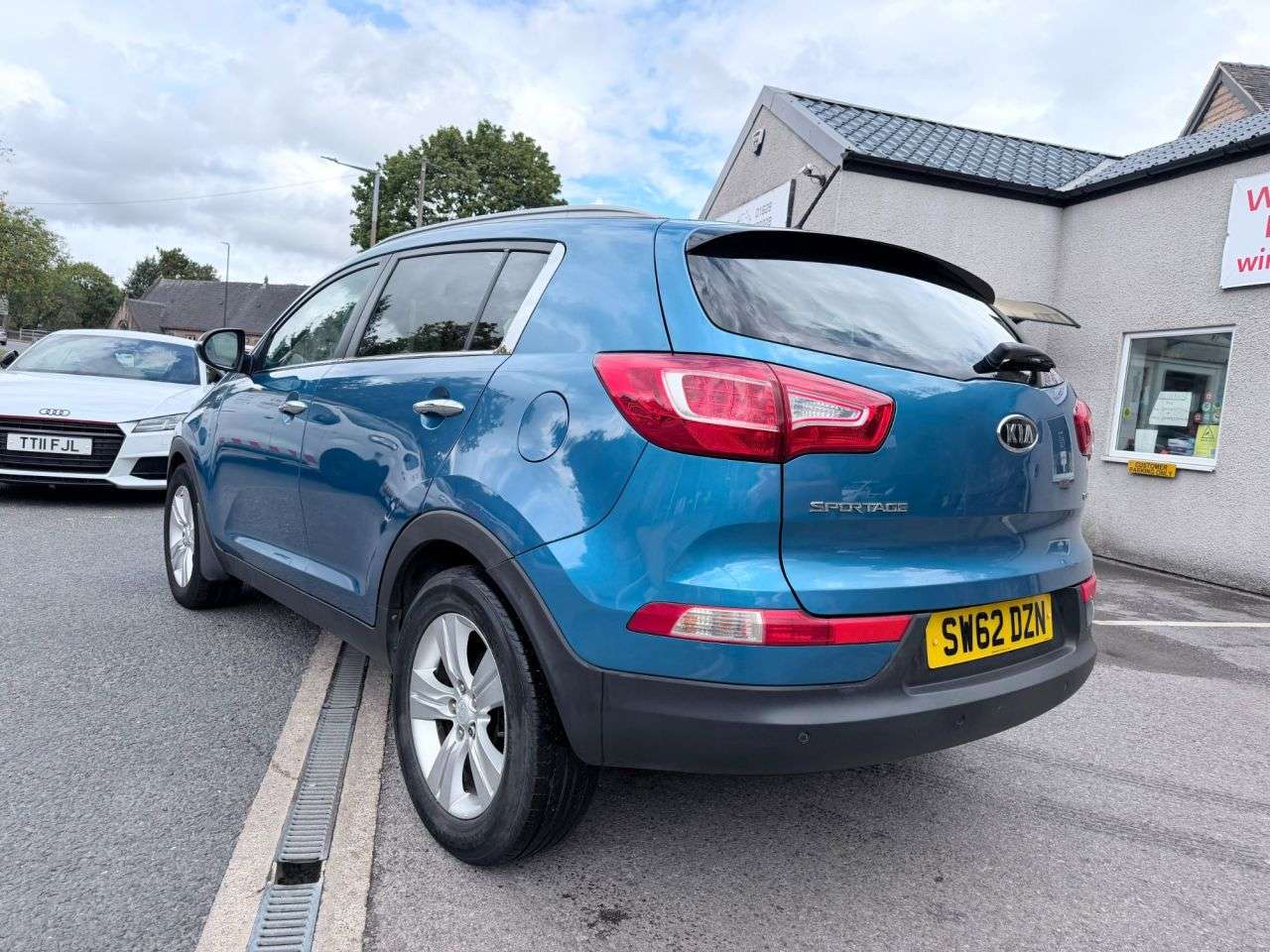 A 2012 KIA SPORTAGE 2.0 CRDi KX-2 SUV 5dr Diesel Manual AWD Euro 5*FSH*4x4*V/LOW MILEAGE* *FSH* A 2012 KIA SPORTAGE 2.0 CRDi KX-2 SUV 5dr Diesel Manual AWD Euro 5*FSH*4x4*V/LOW MILEAGE* *FSH*