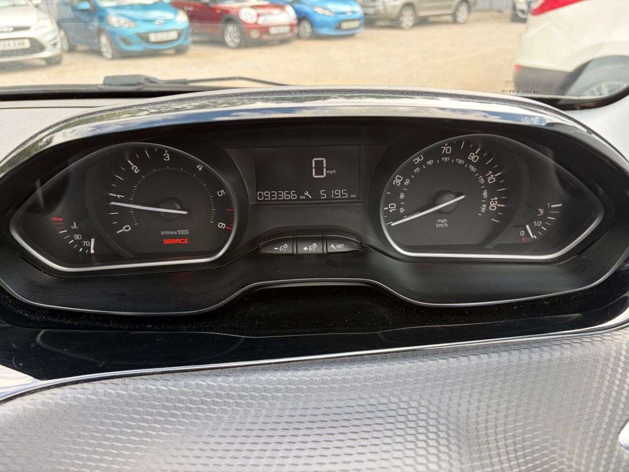 2015 PEUGEOT 2008 2015 PEUGEOT 2008