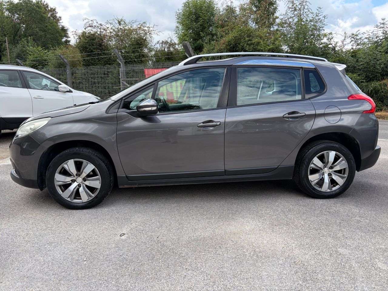 2015 PEUGEOT 2008 2015 PEUGEOT 2008