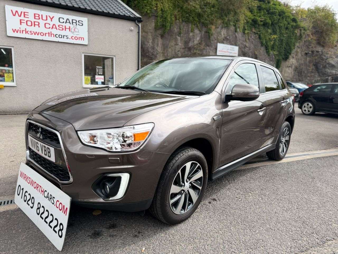 A 2016 MITSUBISHI ASX 1.8D 3 SUV 5dr Diesel Manual Euro 5 * FSH, KEYLESS ENTRY AND START, 17" SIL A 2016 MITSUBISHI ASX 1.8D 3 SUV 5dr Diesel Manual Euro 5 * FSH, KEYLESS ENTRY AND START, 17" SIL