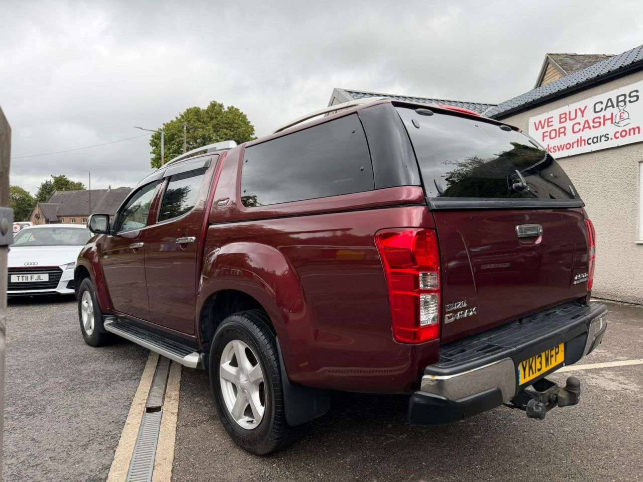 A 2013 ISUZU D-MAX 2.5 TD Utah Pickup 4dr Diesel Manual 4x4*9 SERVICES*LEATHER*SUPERB 4x4* V/G A 2013 ISUZU D-MAX 2.5 TD Utah Pickup 4dr Diesel Manual 4x4*9 SERVICES*LEATHER*SUPERB 4x4* V/G