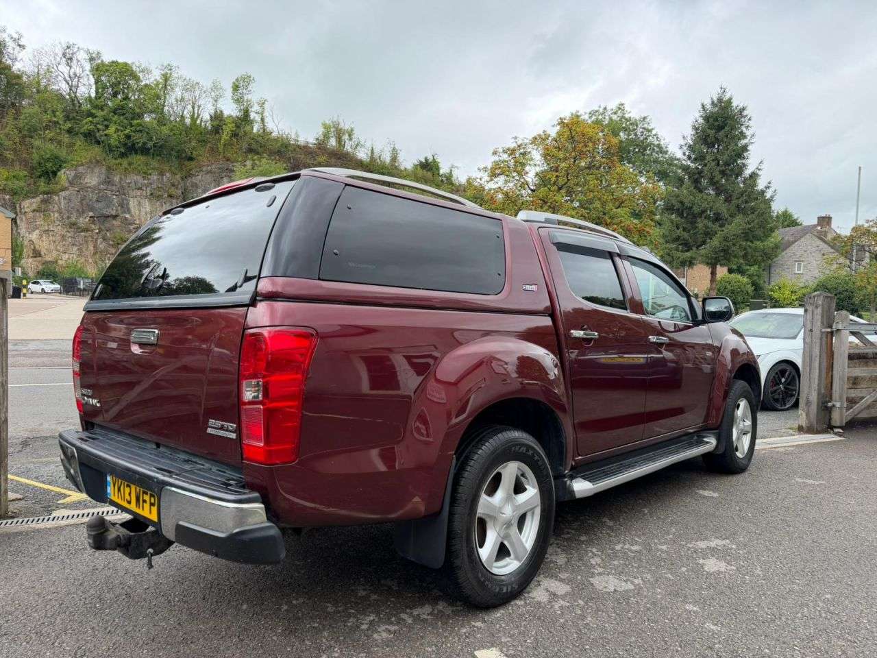 A 2013 ISUZU D-MAX 2.5 TD Utah Pickup 4dr Diesel Manual 4x4*9 SERVICES*LEATHER*SUPERB 4x4* V/G A 2013 ISUZU D-MAX 2.5 TD Utah Pickup 4dr Diesel Manual 4x4*9 SERVICES*LEATHER*SUPERB 4x4* V/G