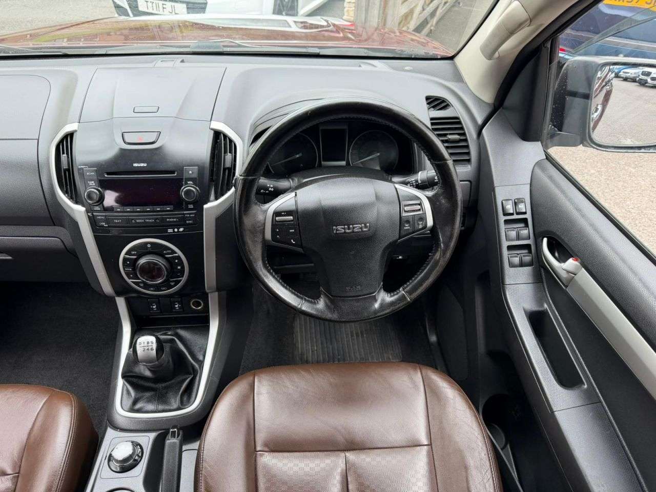 2013 ISUZU D-MAX 2013 ISUZU D-MAX