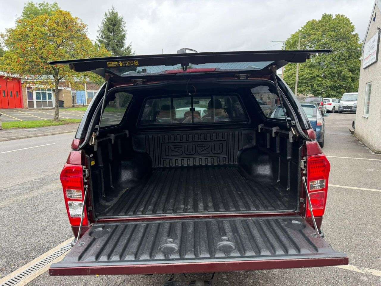 2013 ISUZU D-MAX 2013 ISUZU D-MAX