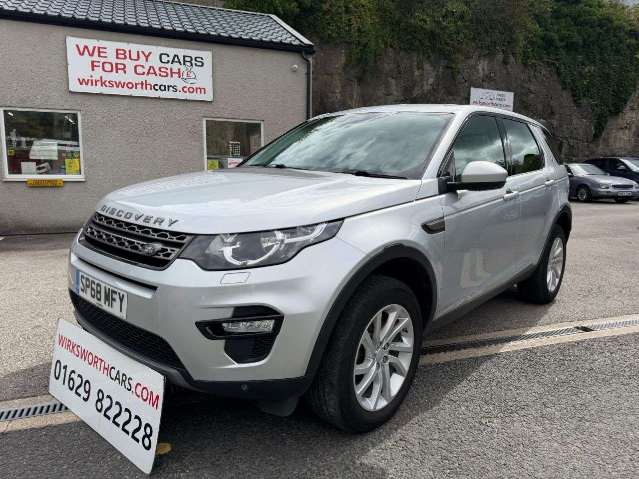A 2018 LAND ROVER DISCOVERY SPORT 2.0 TD4 SE Tech SUV 5dr Diesel Auto 4WD Euro 6**FSH 5 STAMPS**7 SEATS** *FS A 2018 LAND ROVER DISCOVERY SPORT 2.0 TD4 SE Tech SUV 5dr Diesel Auto 4WD Euro 6**FSH 5 STAMPS**7 SEATS** *FS