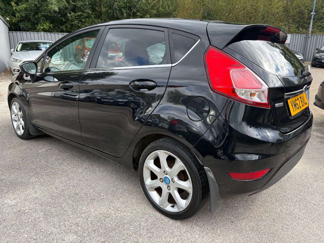 A 2013 FORD FIESTA 1.6 TDCi ECOnetic Titanium Hatchback 5dr Diesel Manual Euro 5 **PART/X TO C A 2013 FORD FIESTA 1.6 TDCi ECOnetic Titanium Hatchback 5dr Diesel Manual Euro 5 **PART/X TO C