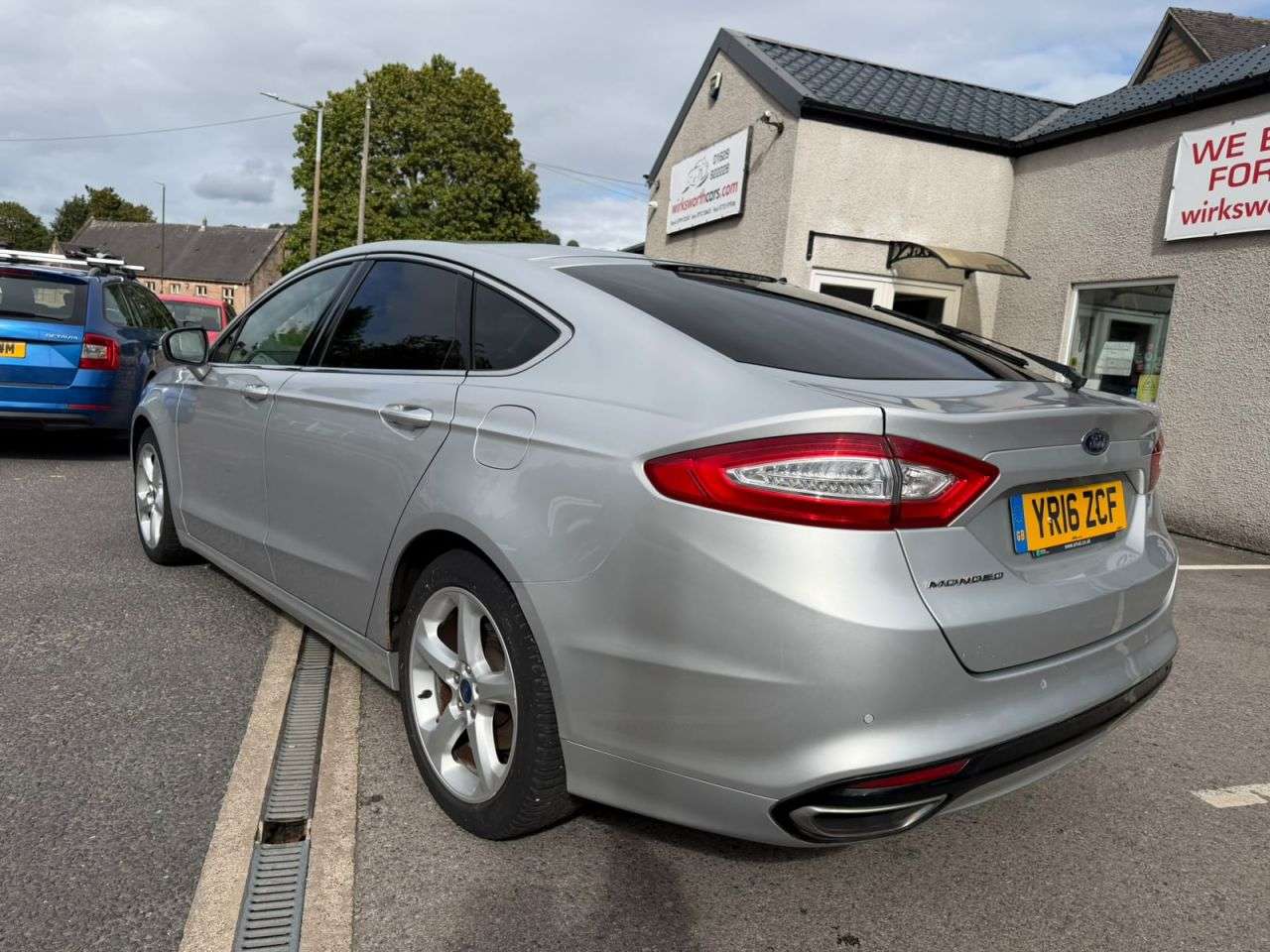 A 2016 FORD MONDEO 2.0 TDCi Titanium Hatchback 5dr Diesel Manual Euro 6 * FULL SERVICE HISTORY A 2016 FORD MONDEO 2.0 TDCi Titanium Hatchback 5dr Diesel Manual Euro 6 * FULL SERVICE HISTORY