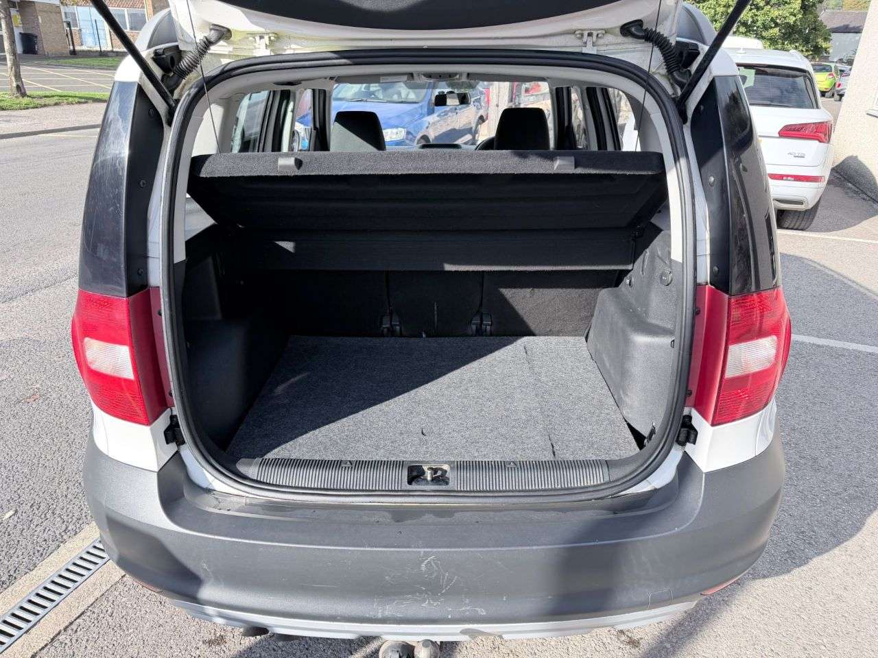 2013 SKODA YETI 2013 SKODA YETI