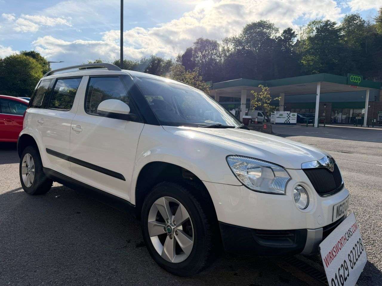 A 2013 SKODA YETI 2.0 TDI S SUV 5dr Diesel Manual 4WD Euro 5*FSH*CAMBELT DONE*TOW BAR* *FSH 7 A 2013 SKODA YETI 2.0 TDI S SUV 5dr Diesel Manual 4WD Euro 5*FSH*CAMBELT DONE*TOW BAR* *FSH 7