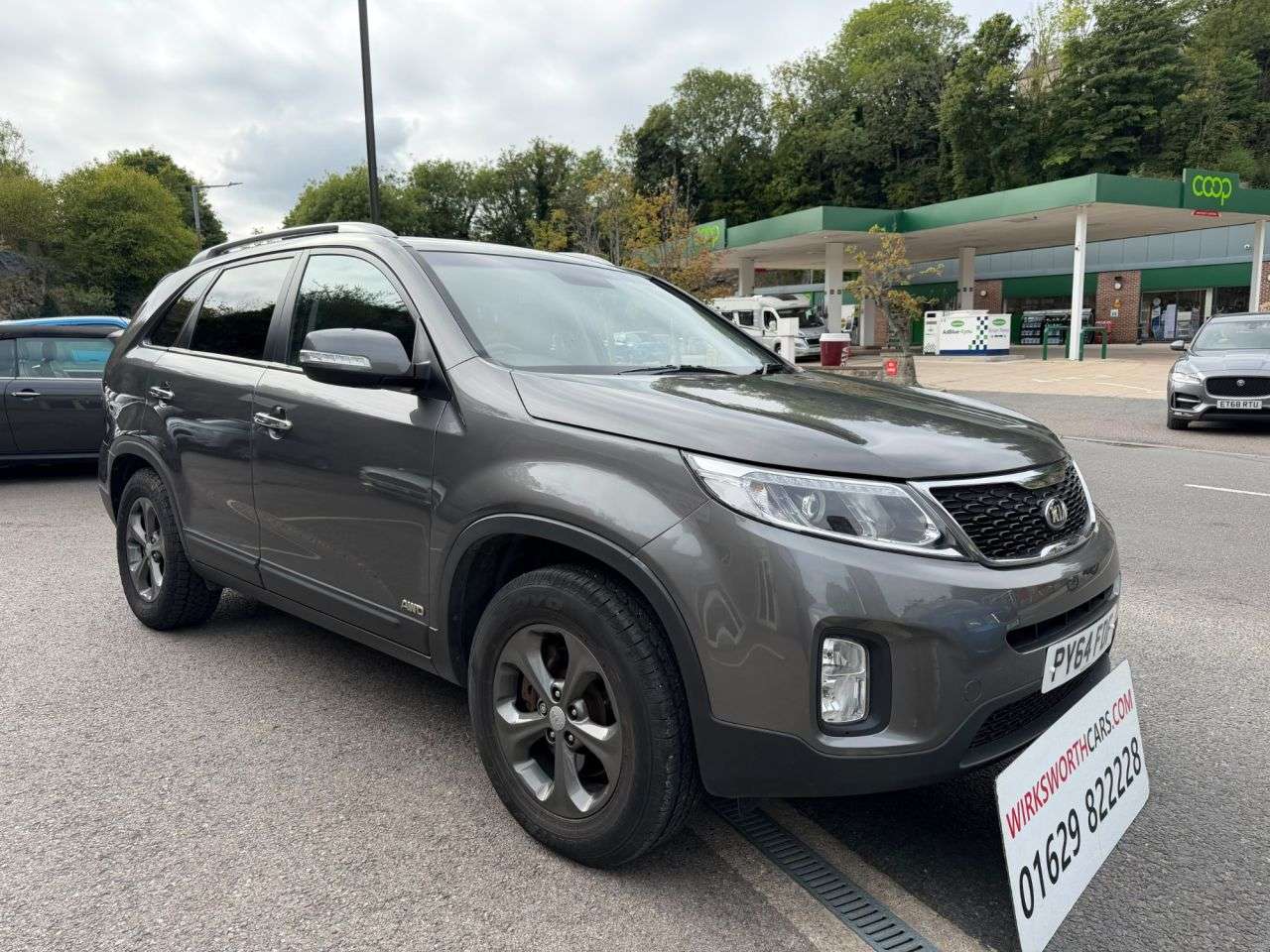 A 2014 KIA SORENTO 2.2 CRDi KX-2 SUV 5dr Diesel Manual AWD *FSH*7 LEATHER SEATS*TOWBAR* *FSH*7 A 2014 KIA SORENTO 2.2 CRDi KX-2 SUV 5dr Diesel Manual AWD *FSH*7 LEATHER SEATS*TOWBAR* *FSH*7