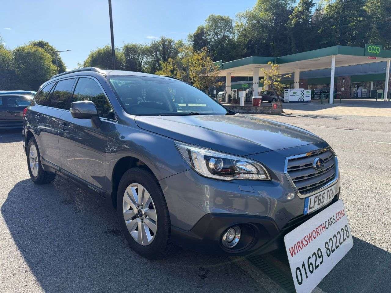 A 2015 SUBARU OUTBACK 2.0D SE Estate 5dr Diesel Lineartronic 4WD**FSH**1 LADY OWNER FROM NEW** *F A 2015 SUBARU OUTBACK 2.0D SE Estate 5dr Diesel Lineartronic 4WD**FSH**1 LADY OWNER FROM NEW** *F