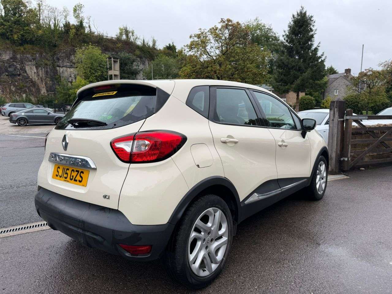 A 2015 RENAULT CAPTUR 1.5 dCi ENERGY Dynamique MediaNav SUV 5dr Diesel Manual Euro 5*HISTORY* **H A 2015 RENAULT CAPTUR 1.5 dCi ENERGY Dynamique MediaNav SUV 5dr Diesel Manual Euro 5*HISTORY* **H