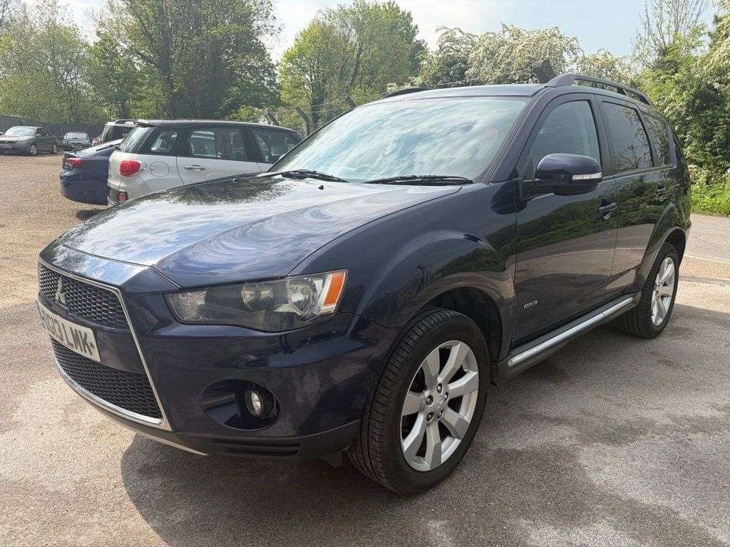 A 2013 MITSUBISHI OUTLANDER 2.2 DI-D GX3 SUV 5dr Diesel Manual 4WD Euro 5*PART/X TO CLEAR, FULL SERVICE A 2013 MITSUBISHI OUTLANDER 2.2 DI-D GX3 SUV 5dr Diesel Manual 4WD Euro 5*PART/X TO CLEAR, FULL SERVICE
