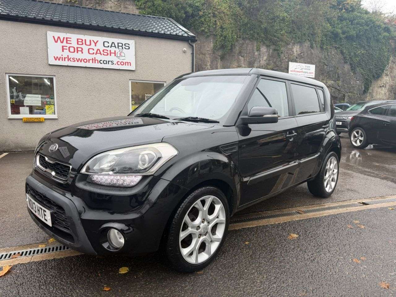 A 2013 KIA SOUL 1.6 CRDi Shaker SUV 5dr Diesel Manual Euro 5*FSH*1 OWNER+DEALER* *FSH*1 OWN A 2013 KIA SOUL 1.6 CRDi Shaker SUV 5dr Diesel Manual Euro 5*FSH*1 OWNER+DEALER* *FSH*1 OWN