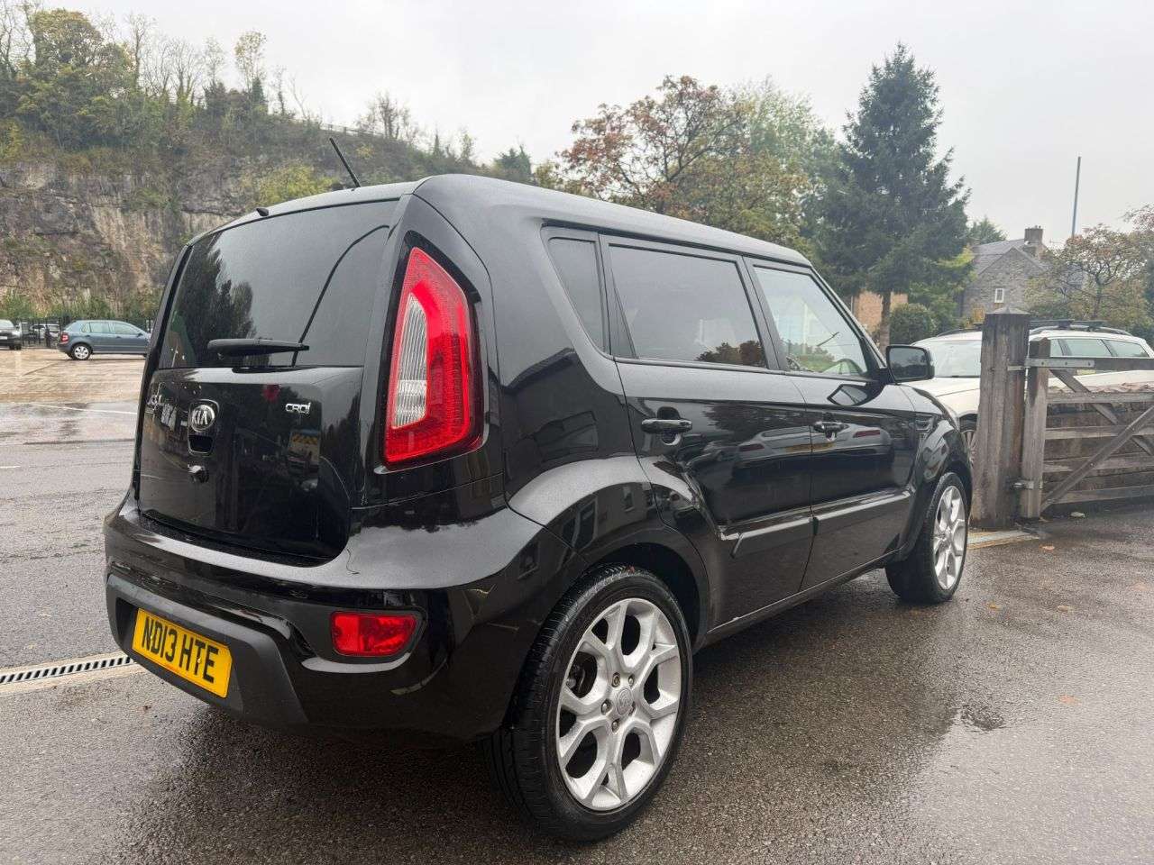 A 2013 KIA SOUL 1.6 CRDi Shaker SUV 5dr Diesel Manual Euro 5*FSH*1 OWNER+DEALER* *FSH*1 OWN A 2013 KIA SOUL 1.6 CRDi Shaker SUV 5dr Diesel Manual Euro 5*FSH*1 OWNER+DEALER* *FSH*1 OWN