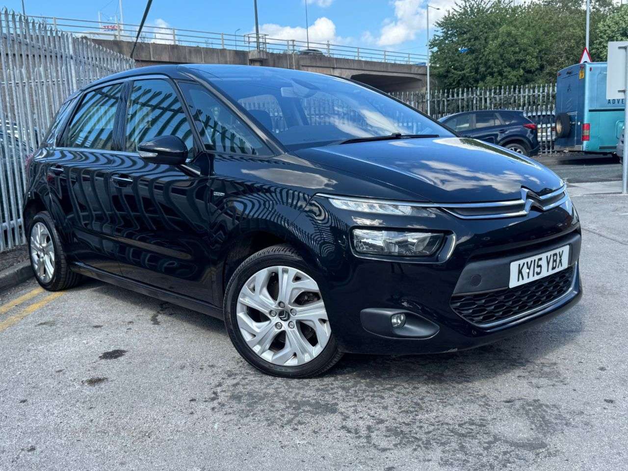 A 2015 CITROEN C4 PICASSO 2.0 BLUEHDI EXCLUSIVE EAT6 5d 148 BHP JUST BEEN SERVICED, MOT 7/27 A 2015 CITROEN C4 PICASSO 2.0 BLUEHDI EXCLUSIVE EAT6 5d 148 BHP JUST BEEN SERVICED, MOT 7/27