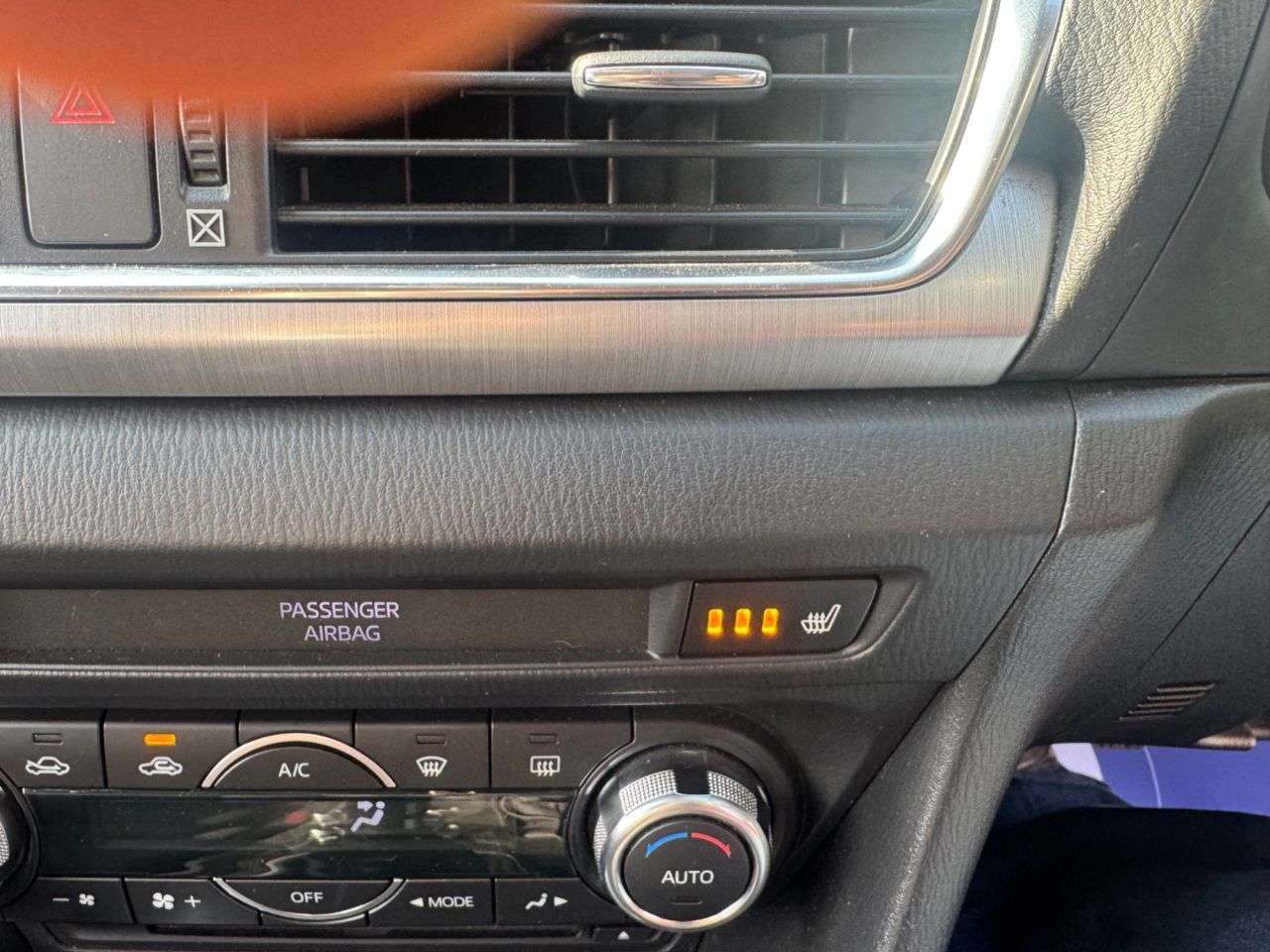 2015 MAZDA MAZDA3 2015 MAZDA MAZDA3