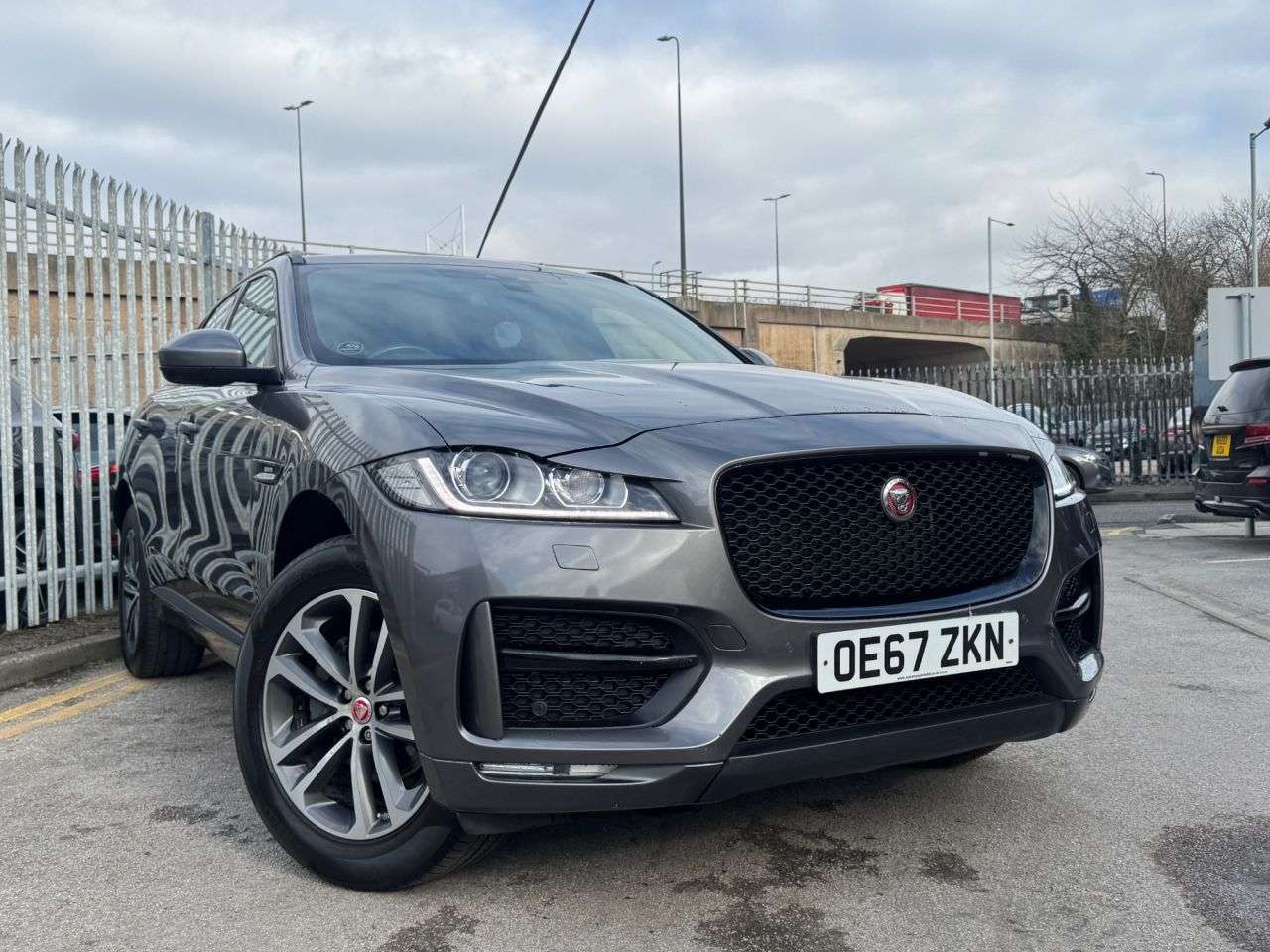2018 JAGUAR F-PACE 2018 JAGUAR F-PACE