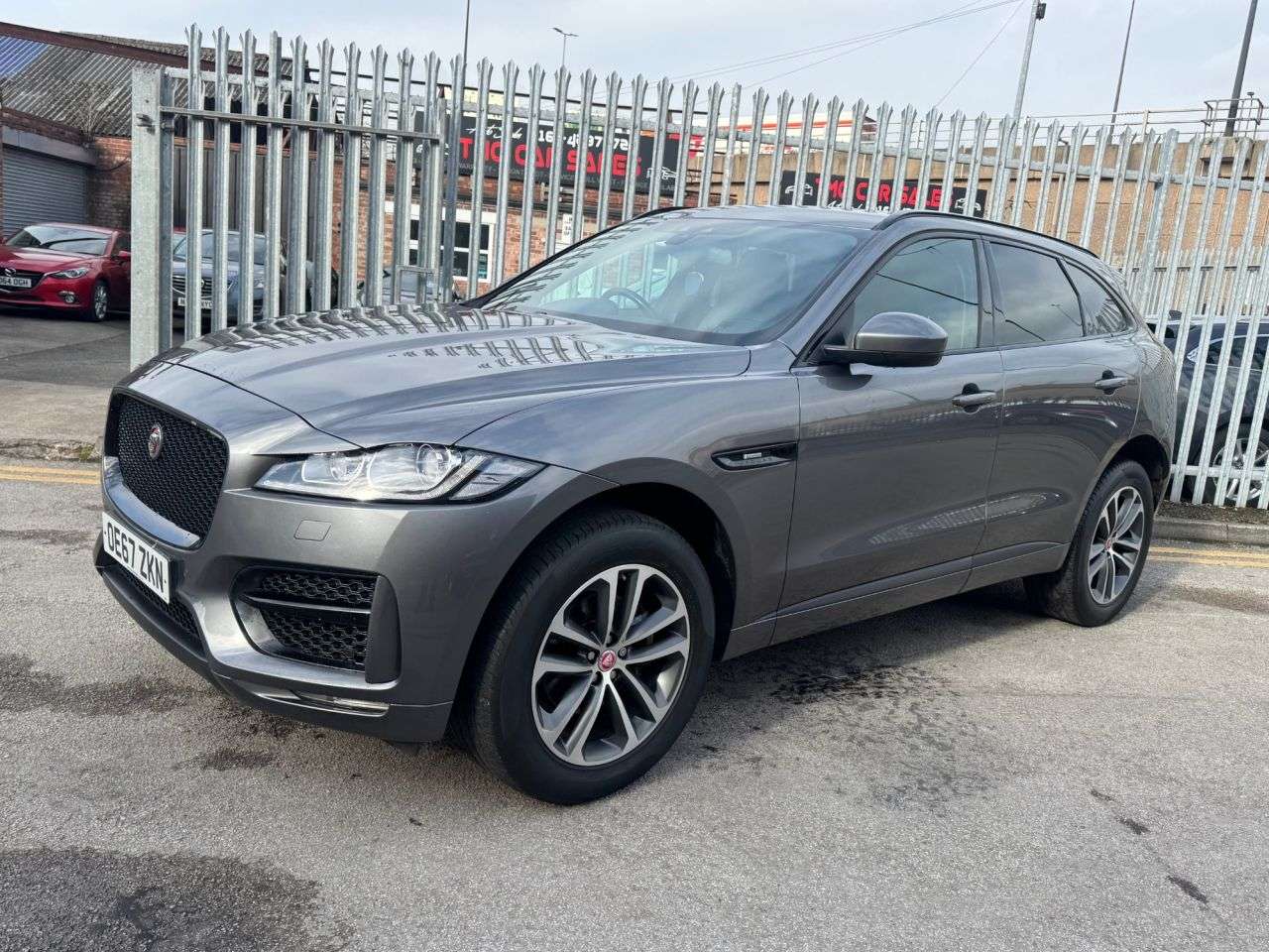2018 JAGUAR F-PACE 2018 JAGUAR F-PACE