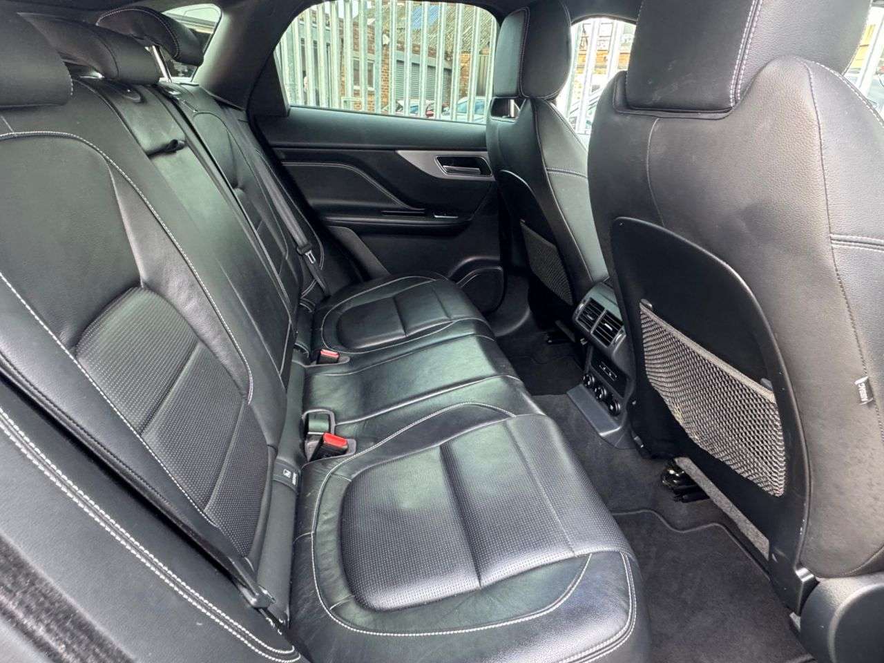 2018 JAGUAR F-PACE 2018 JAGUAR F-PACE