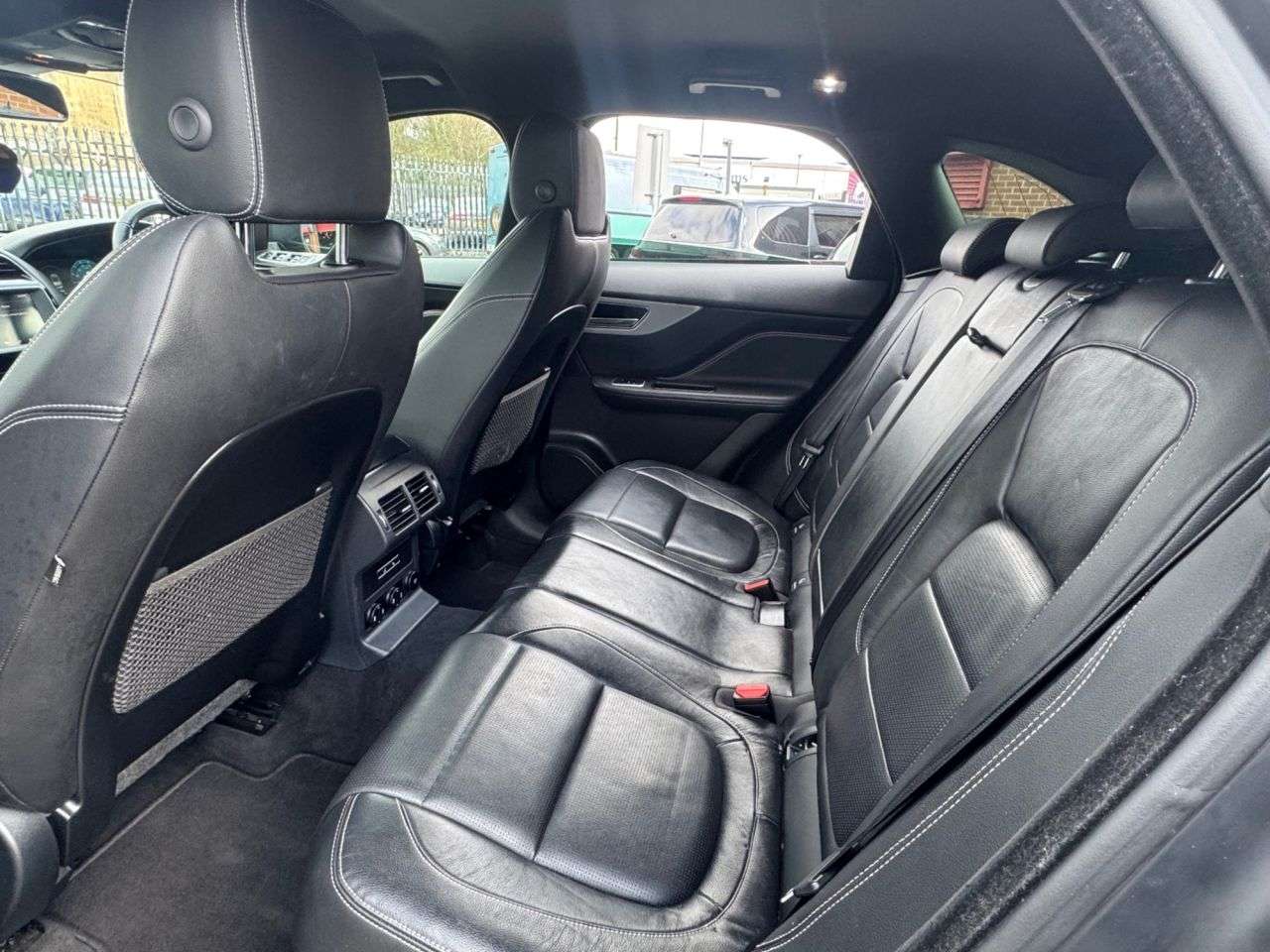 2018 JAGUAR F-PACE 2018 JAGUAR F-PACE