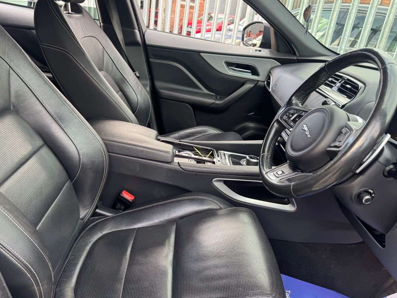 2018 JAGUAR F-PACE 2018 JAGUAR F-PACE